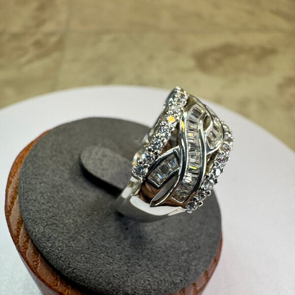 Sterling Silver 925 Baguette & Round CZ Twist Infinity Knot Ring..Size 7 - Picture 4 of 10